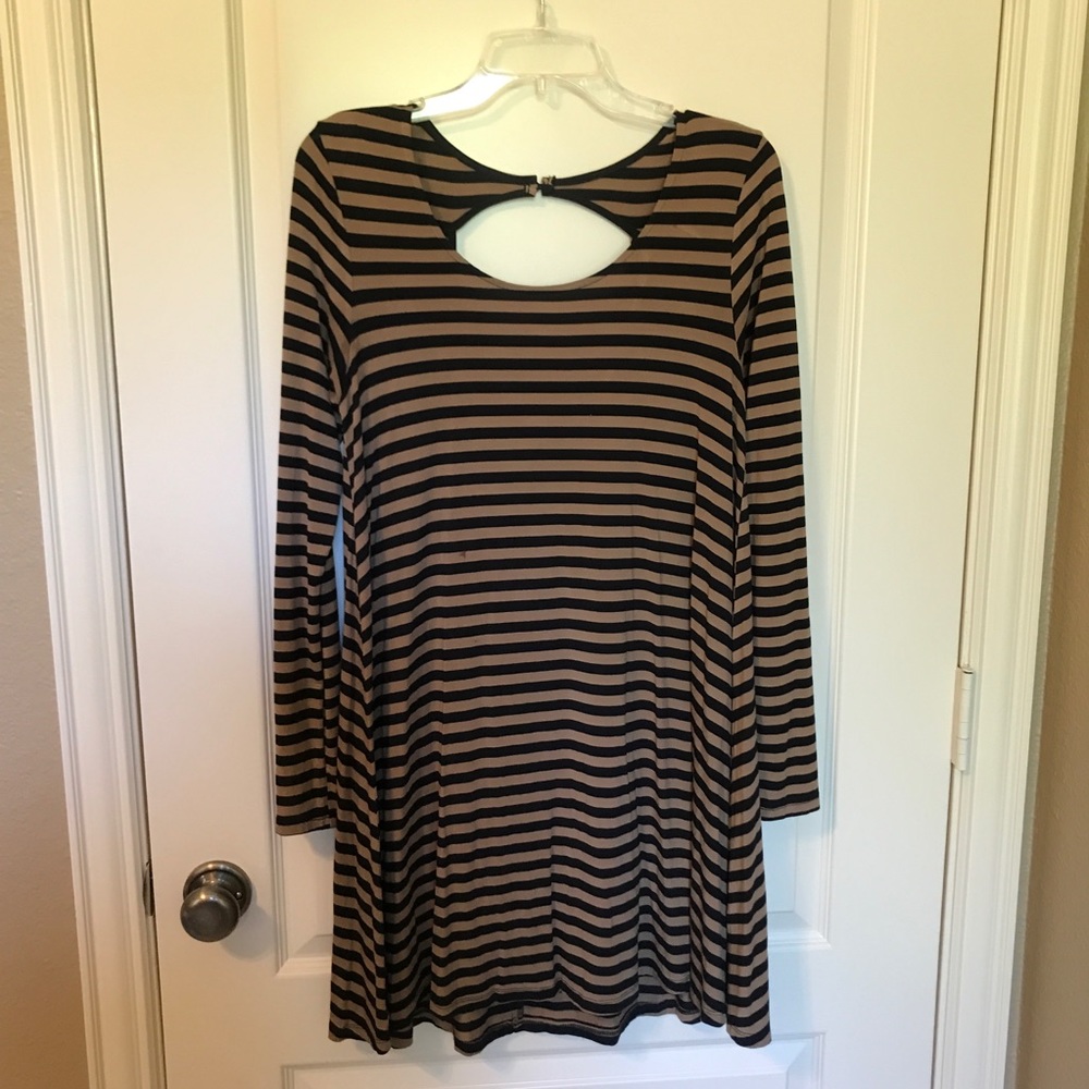 Long Sleeve Stripped Dress